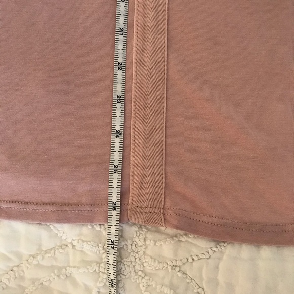 COA Dusty Rose Woven Chest Pocket Tee Top - Picture 6 of 9